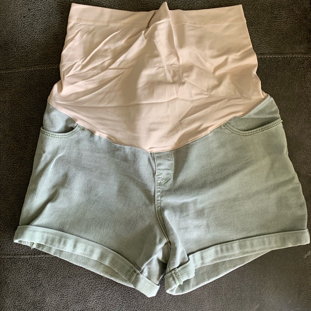Maternity shorts